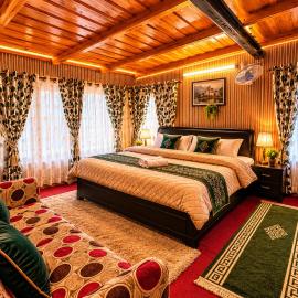 HOTEL HILL VIEW NAINITAL AUM, Near Mall Road- Naini Lake # Wifi And Room Service Facilities # near Hotel The Ashray Inn - best family hotel in NAINITAL, hotell i Nainital