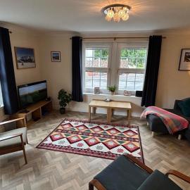 Peebles Cardona Cozy 2 x bedroom Apartment