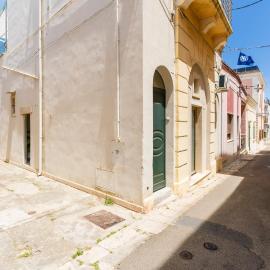Luxury Rooms, hotel u gradu 'Alezio'
