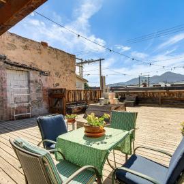 Stroll to Main St: Livingston Gem w/ Rooftop Deck