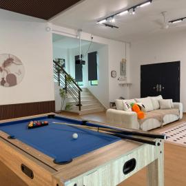 Malacca ayer keroh villa 2storey ,16pax ktv pool & pool table melaka