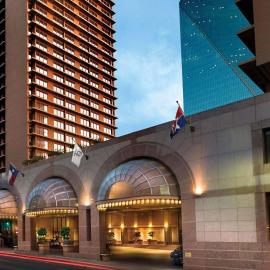 Fairmont Dallas, מלון בדאלאס