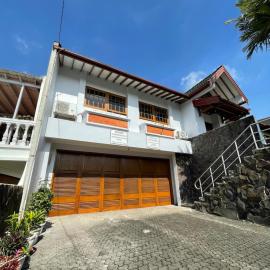 Belgareti Ndalem Partan Classic Villa Dago Giri