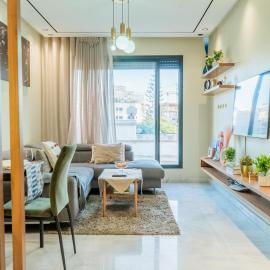 Modern Studio Maarif - Balcon - Netflix - Garage Prive -Central Location, hotel u gradu 'Maarif'