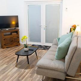 Cosy Corner stylish home-away-from-home in Watford