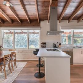 Gangurru, hotel in Myrtleford