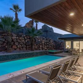 Pecan Valley Oasis Backyard Paradise, hotel i Hurricane