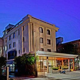 Hotel The Marque Mathura