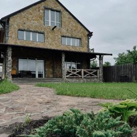 Гостинний комплекс Сонце – hotel w mieście Staryy Belous