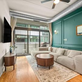 Luxury Fulton Market Condo - Prime Location, hotel Chicagóban