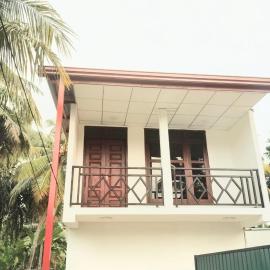 Paragone Home Stay Modern 3BR Apartment Style Home AC 5 Min to Enderamulla Station 15 Minute Train Ride to Colombo, hotel Wattalában