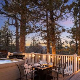 Blue Moon Chalet