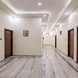 Super Hotel O Clock Tower Dehradun Formerly Dooncity Suites, hotel sa Dehradun