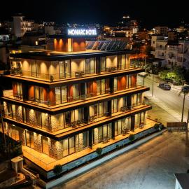Monarc Hotel, hotel sa Ksamil