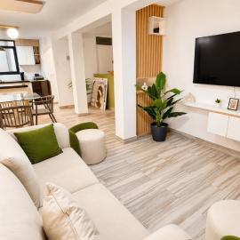 Grand Suite - 3BR - 2Bathroom - 6 Guests - 3rd Floor, מלון בCasma