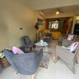 Le loft Acajou, hotel i Le Lamentin