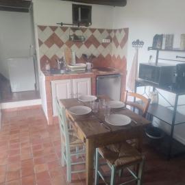 Chez Eli
