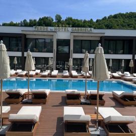 Verde by Hotel Gabriela, hotelli kohteessa Vişeu de Sus