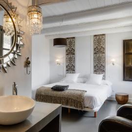 Casas Pirineos, hotel a Sabiñánigo