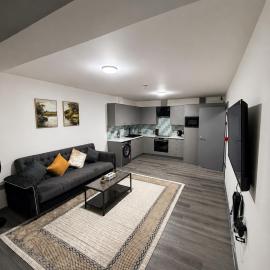 Noshe Homes - Brand New Modern Centralised 2 Bedroom Apartment