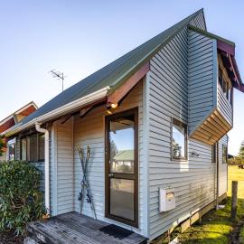 Scottbase - Waimarino Holiday Home