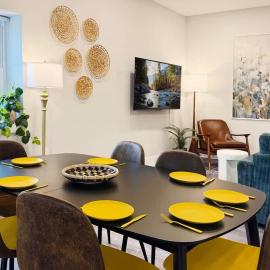 1500 Sq ft Space 2 Bed 2 Bath Large Kitchen