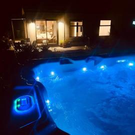 Private Spa Breakfast Nature Retreat, hotel u gradu Mount Creighton