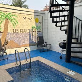 Kinshasa में, होटल L F Suites