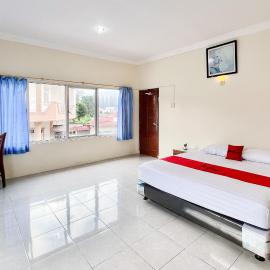 RedDoorz at Sopo Bona Berastagi, hotel di Berastagi