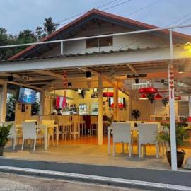 Elephant Inn Sports Bar