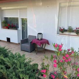 Marianna Apartman- Balatonföldvár, hotel in Balatonföldvár