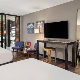The Highlander Hotel, Ascend Hotel Collection、アイオワシティのホテル