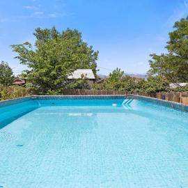Rare Pool and Hot Tub Home - Family and Pet Friendly