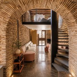 Touchstone Villa - Private Pool, Mountain Views & Luxury Architecture