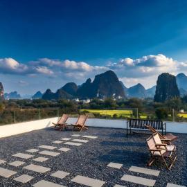 阳朔得舍-Resort Inn Mount View,Sunset,Ten-Mile Gallery,Free-Self Laundry,Travel Guide,Book Tickets in Advance,E-scooter Service, hotel u gradu 'Yangshuo'