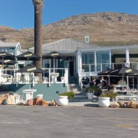 Boulders Beach Hotel, Cafe and Curio shop, hôtel à Simonʼs Town