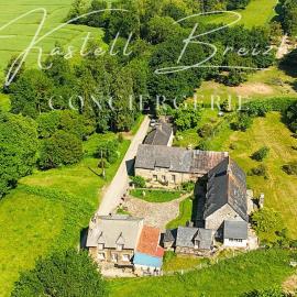 La Surais Maison traditionnelle avec jardin au calme entre St Malo et Mont St Michel, Hotel in Baguer-Morvan
