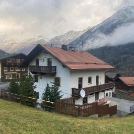 Mountain Lodge Sölden - Ski in Bike out Chalet، فندق في سولدن