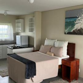 Hlalanathi Lodges - Wagendrift Farm, hotel in Estcourt