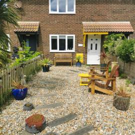 The Sand Dunes 2 minutes walk from sandy beach sleeps 6