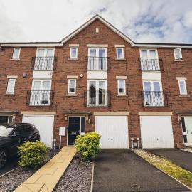 4-Bedroom Family Home in Mickleover - Private Driveway - Spacious Garden