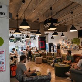 Hola Hostal Eixample