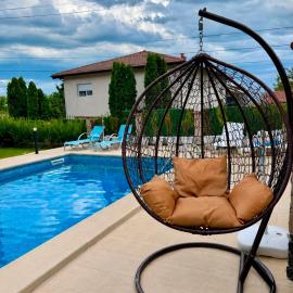 Helena Guest House - Pool & Sea View