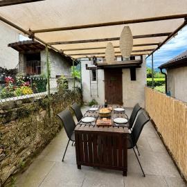 Charming and Typical Cottage with Private Pergola