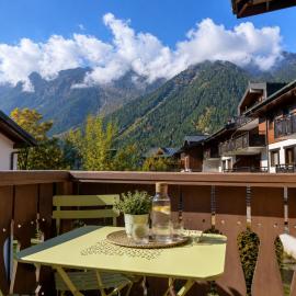 Au cœur de Chamonix – La Ginabelle, Calme avec Piscine, Sauna & Garage