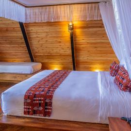 Wild geese Lodge, hotel din Lulongo