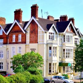 Russell Hotel, hotelli kohteessa Royal Tunbridge Wells