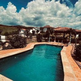 Villa de Ensueño 2 Hab con Piscina y Zona Verde, hotel in Barichara
