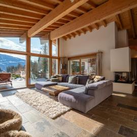 Luxury Chalet in Laax with Stunning Views, hotel u gradu Laks