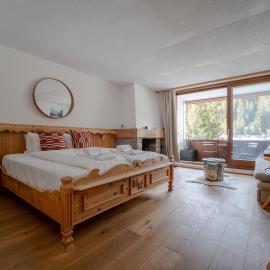 Modern LAAX apt Swimming Pools Wellness and Tennis, hotel v destinácii Laax
